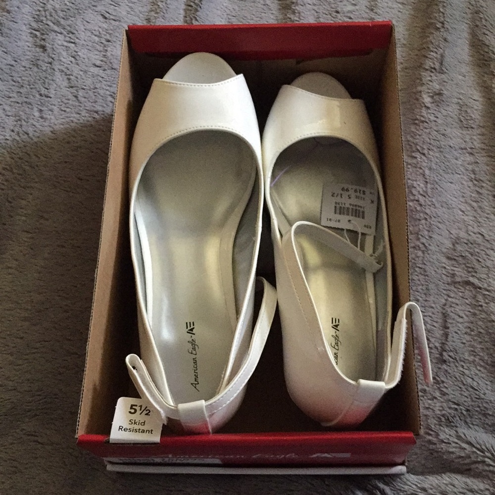 Open toed dress shoes